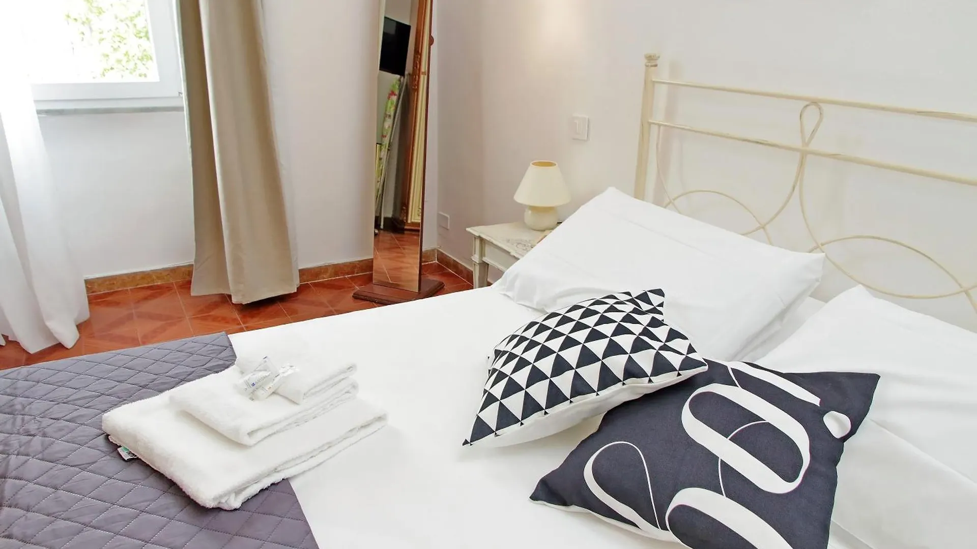 דירה רומא 4Bnb - Queen Mary Vatican Home איטליה