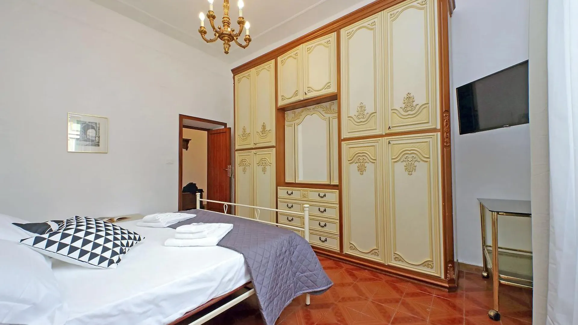 רומא 4Bnb - Queen Mary Vatican Home דירה