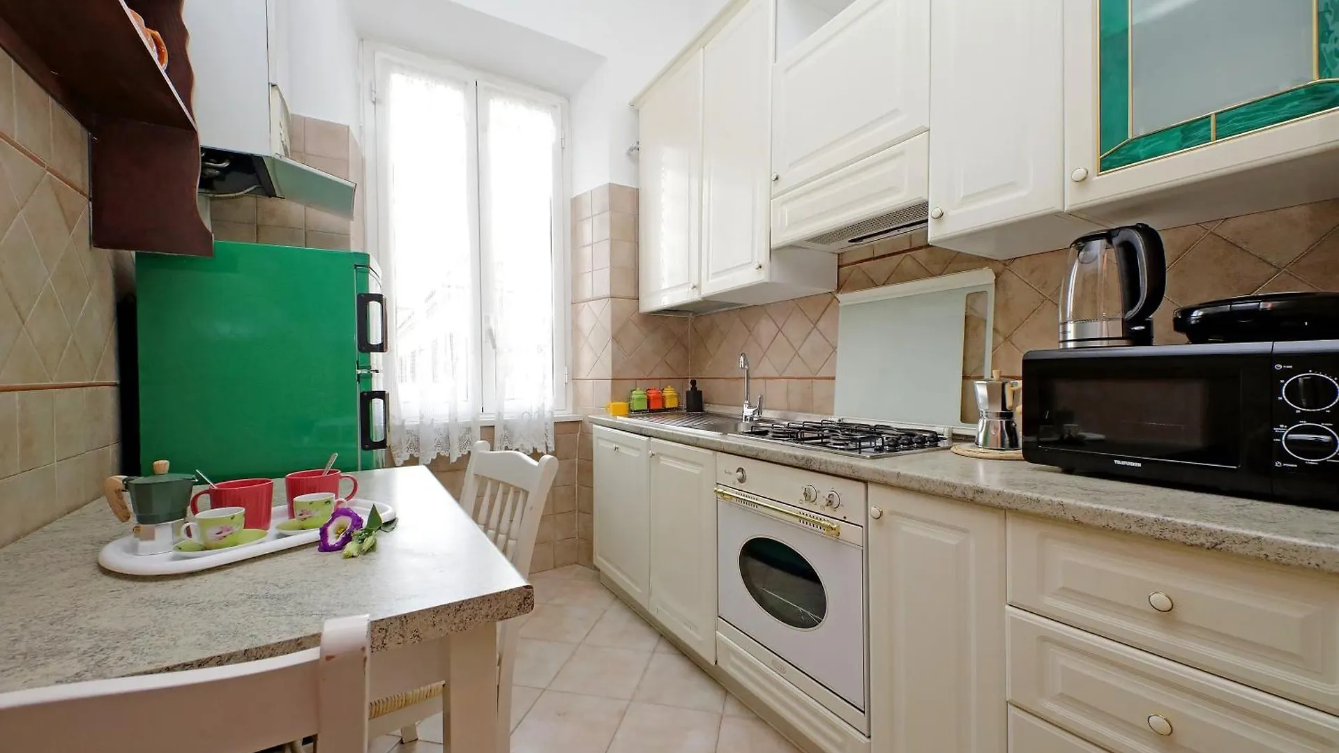 4Bnb - Queen Mary Vatican Home Rome 0*,  Italy