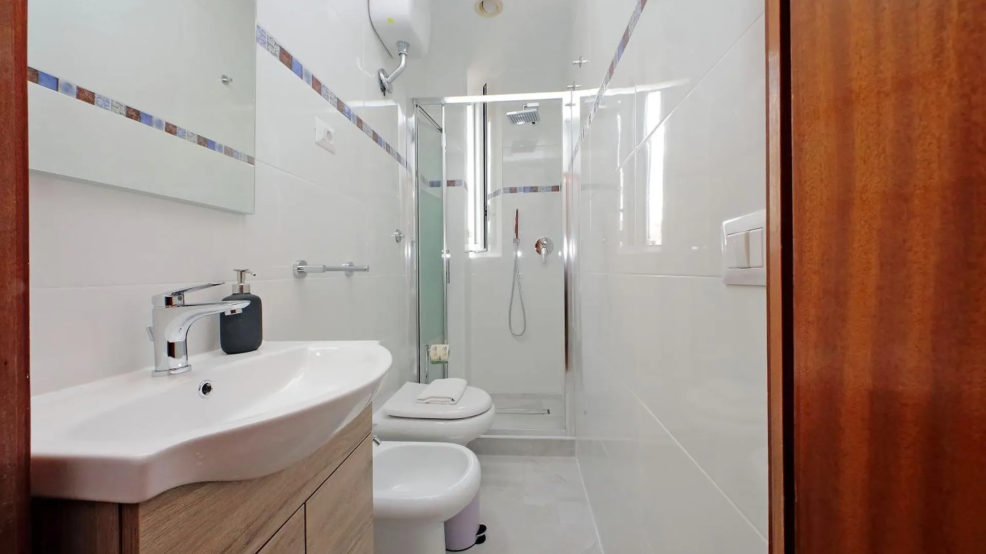 4Bnb - Queen Mary Vatican Home Rome Apartment