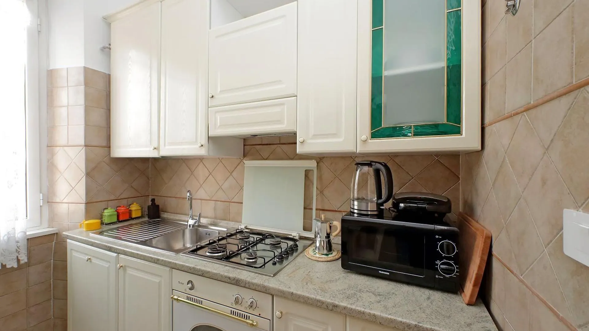 4Bnb - Queen Mary Vatican Home Rome 0*,  Italy